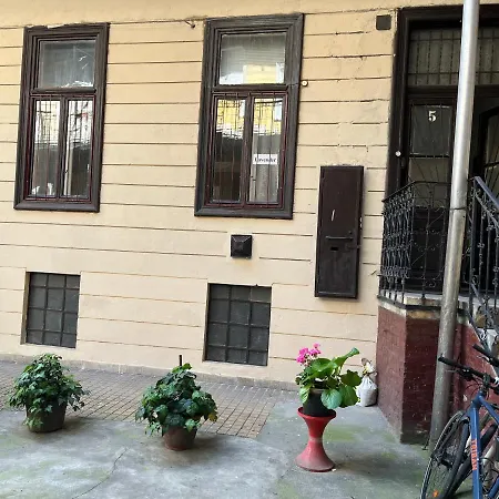 Apartment Lavender Near Heroes' Square & Puskas Stadium Budapest